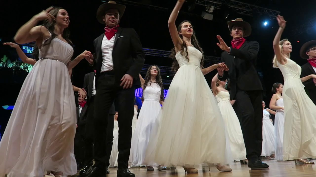 Ball des Gymnasiums Schwechat 2020 - die Eröffnung