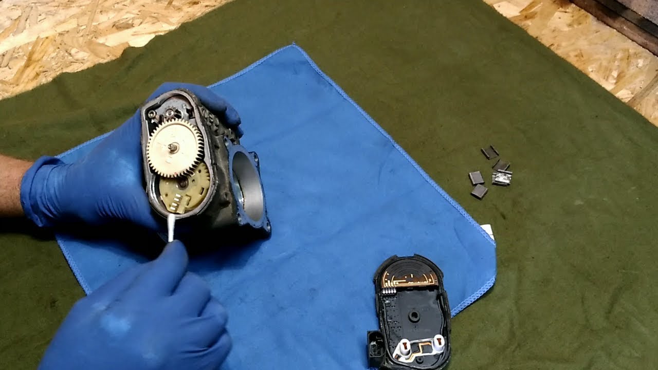 Дроссельная заслонка. Volvo S60, S80, V70. Throttle valve.