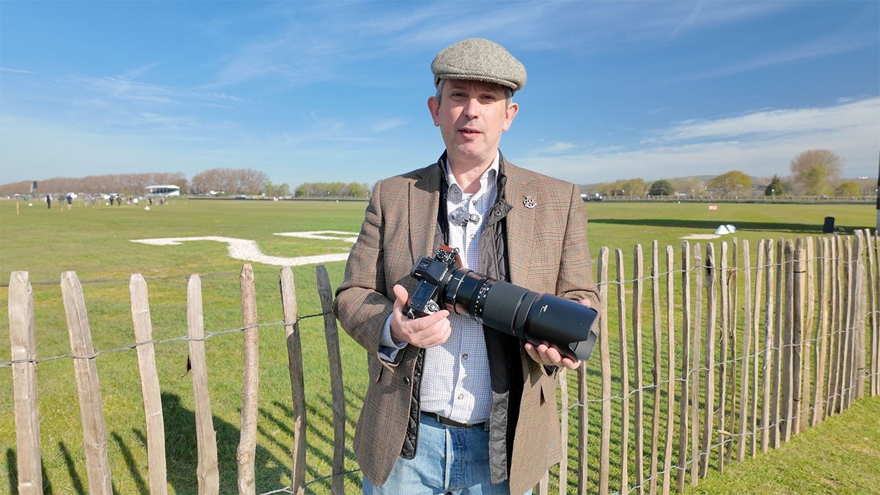 Подходит ли среднеформатная камера Fuji GFX 100S II для съемки автоспорта?