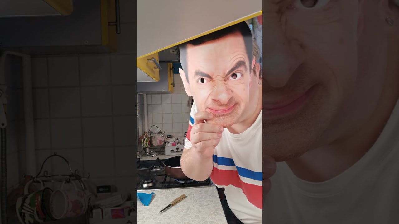Котлетка из пачки фарша Мираторг с огурчиками и сопелька течёт 😂