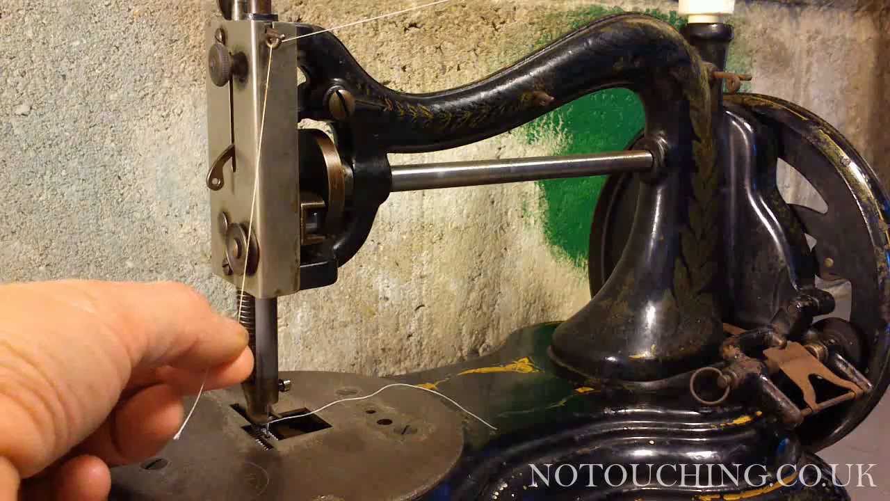 Jones Hand Machine - threading-up