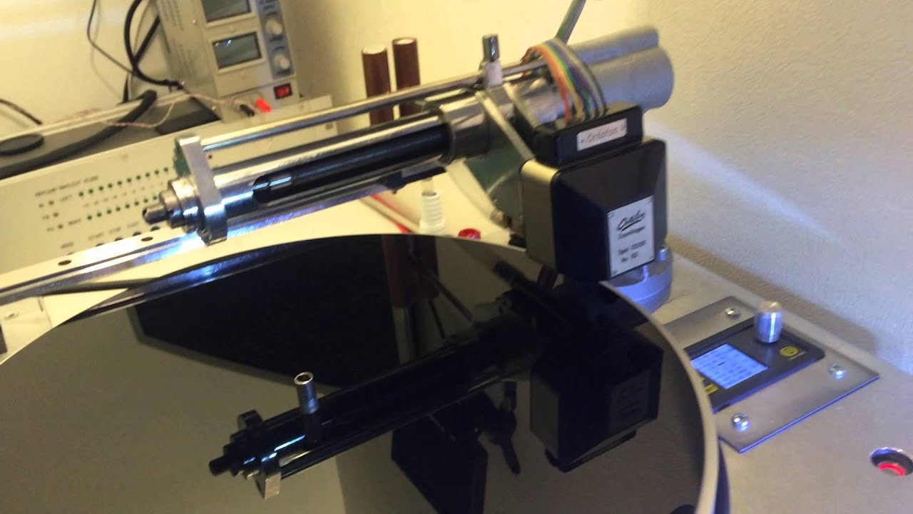 Cutting vinyl studio vinnlium http://vinylium.ru/