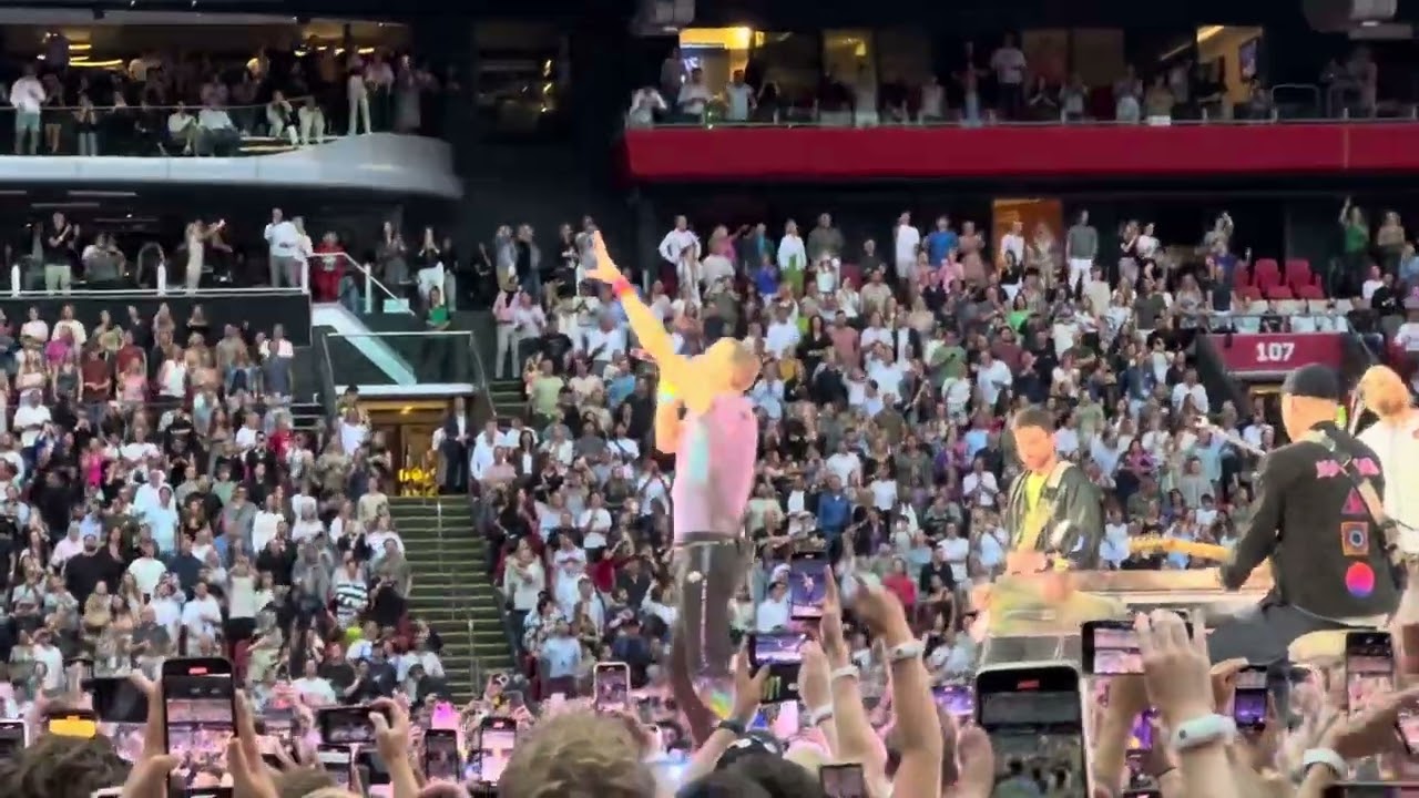 Coldplay - Viva la Vida live @ Amsterdam Arena 16-07-2023