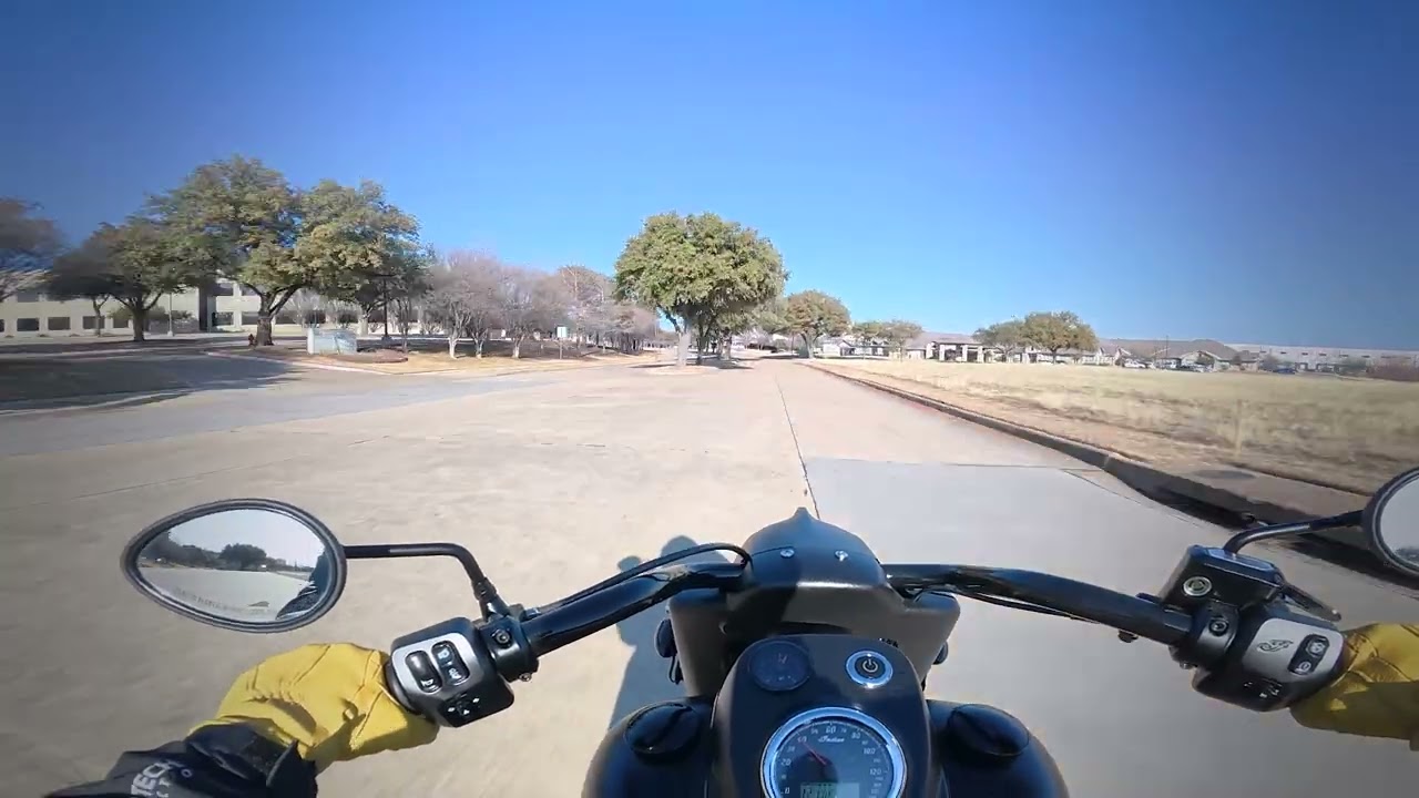 IND374871 2019 Indian Chief Dark Horse Test Ride