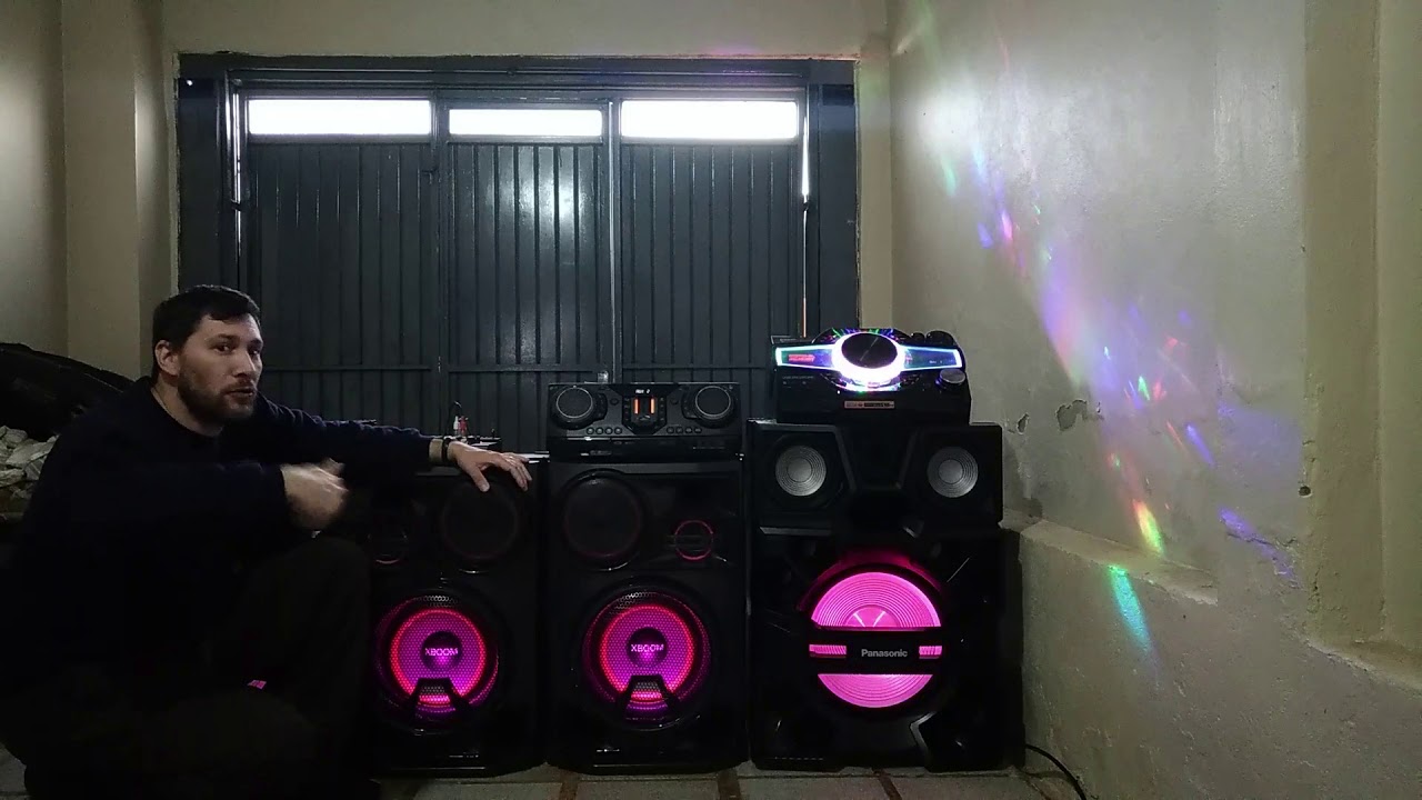 Volume máximo, MAX9000 Panasonic e CL98 LG. Propósito de sub de 15 é ter mais grave né.