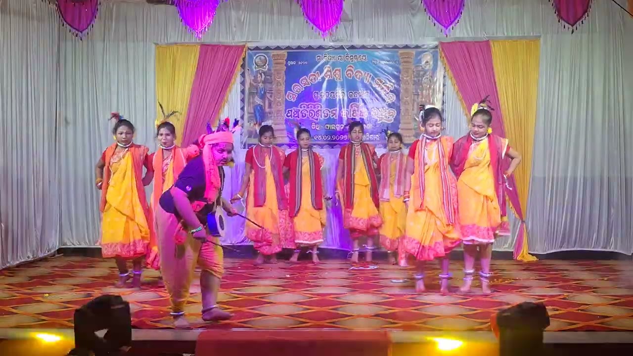 @Anita utube vedios # utubevedios #nabarangpuriya folk 💃 💃 💃 💃dance 💛♥️ 