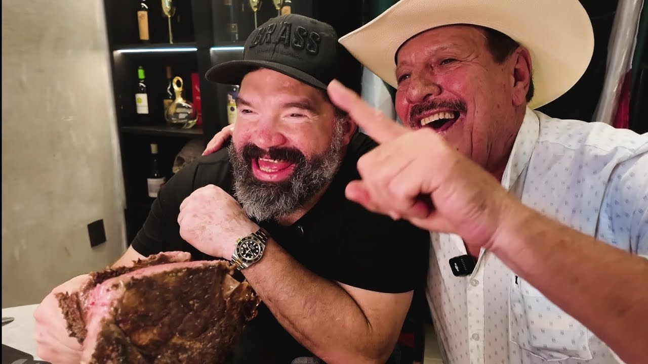 El Arriero de los Ramones y Puro P Parrillero en Brass Cancún.