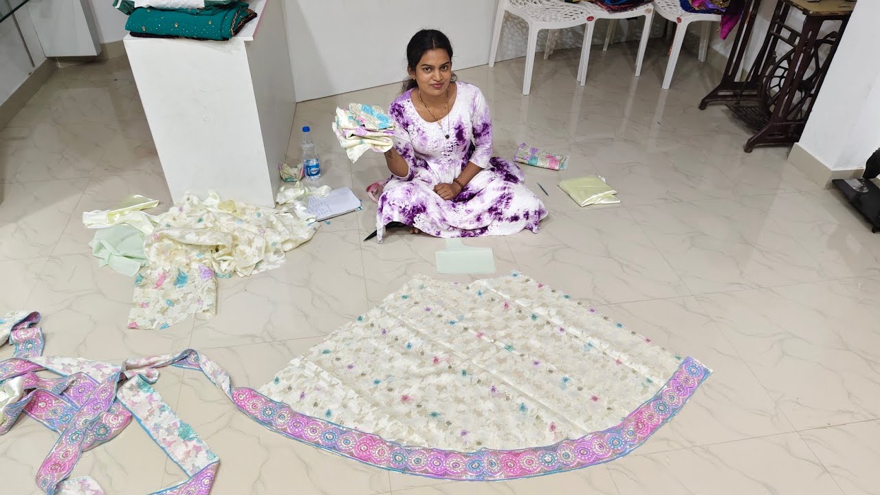 6 வயசு பாப்பாக்கும் 11 வயசு பாப்பாக்கும் Long Gown ஒரே Saree ல Cut பன்னலாம் வாங்க🥰