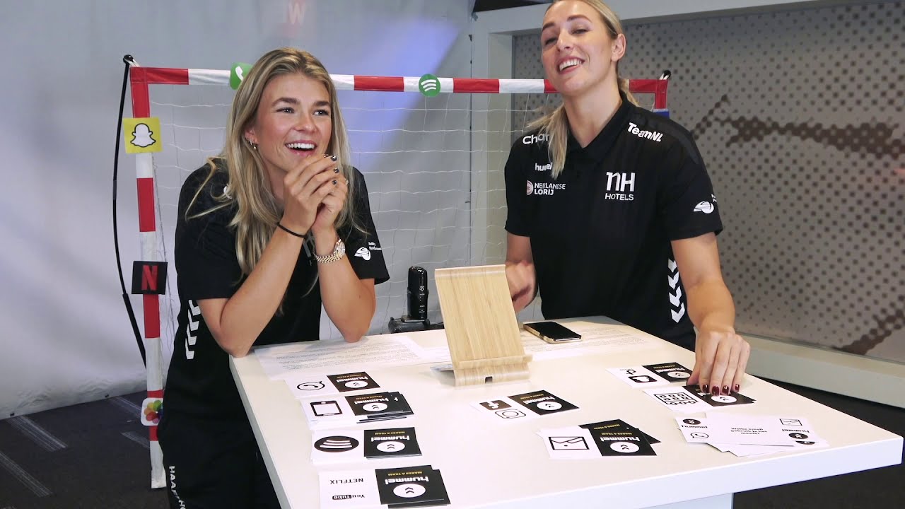 What's on your phone - met de Nederlands Handbaldames! Aflevering met Lois Abbingh & Tess Wester