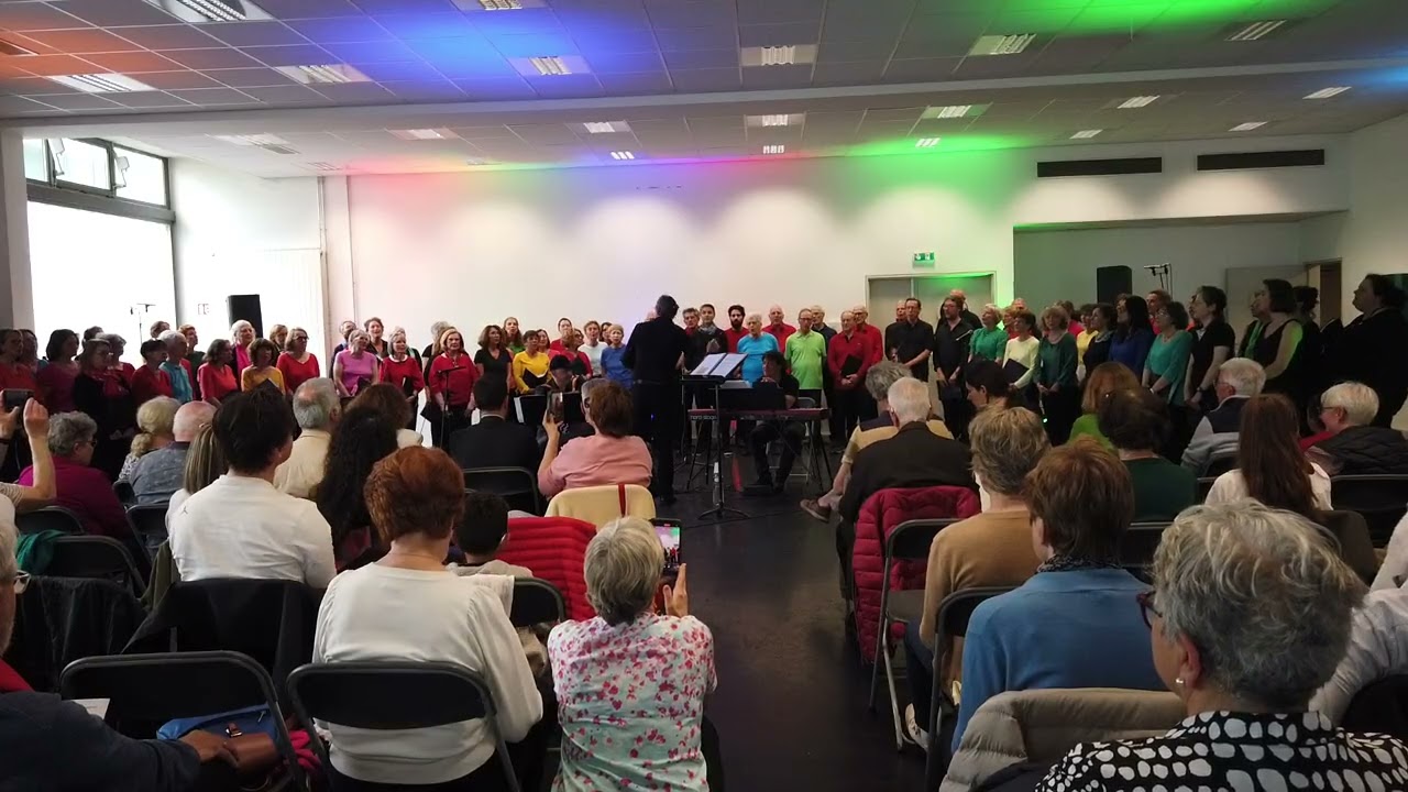 JUMP DOWN ( Chant traditionnel de travail) Chorale hauts de Sc&egrave;nes Chansons avec Chorale TCUC.