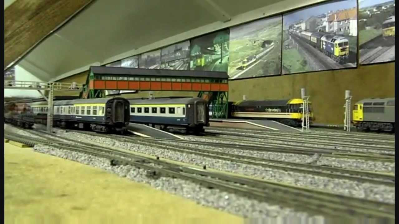Model railway oo gauge layout An afternoon at Burrfields with authentic diesel sounds