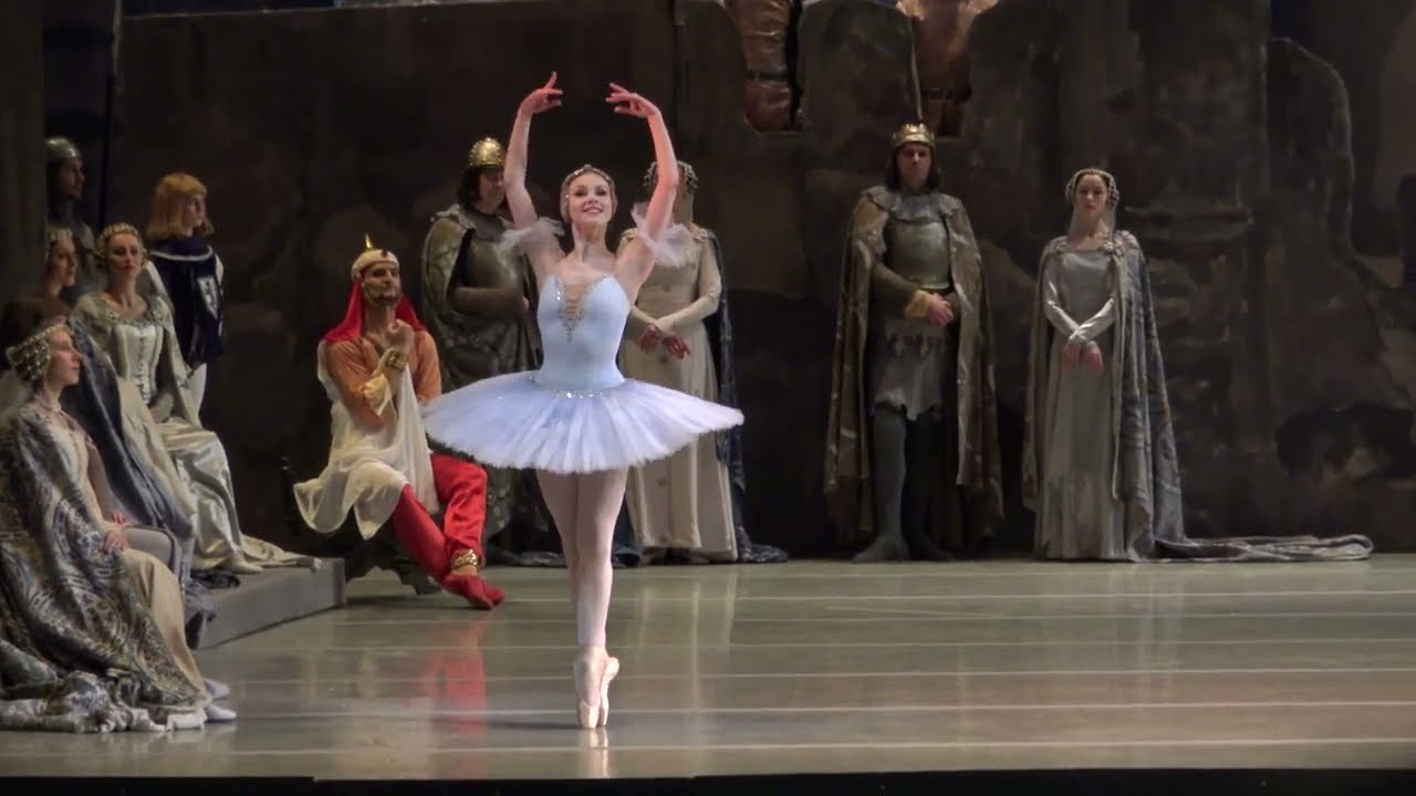 Alexandra Khiteeva (Mariinsky Ballet) Clemence variation, Raymonda