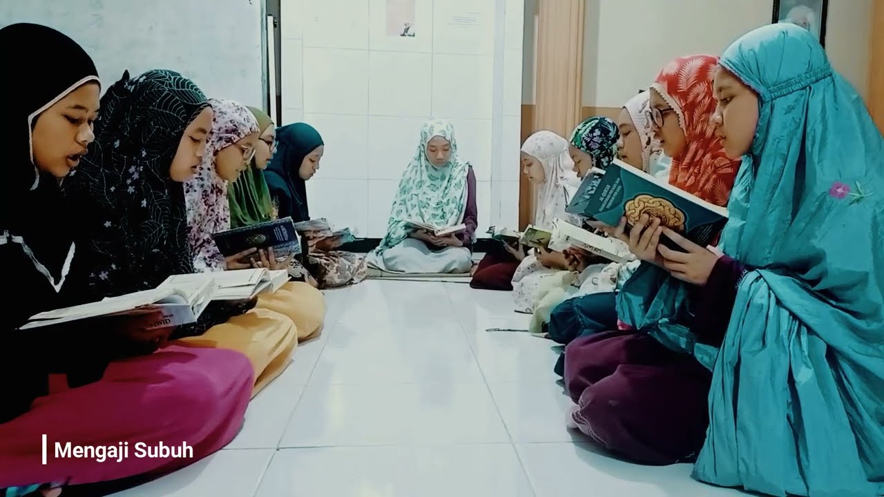 Kegiatan Santri Pondok Pesantren Nurul Ulum Putri Kota Malang