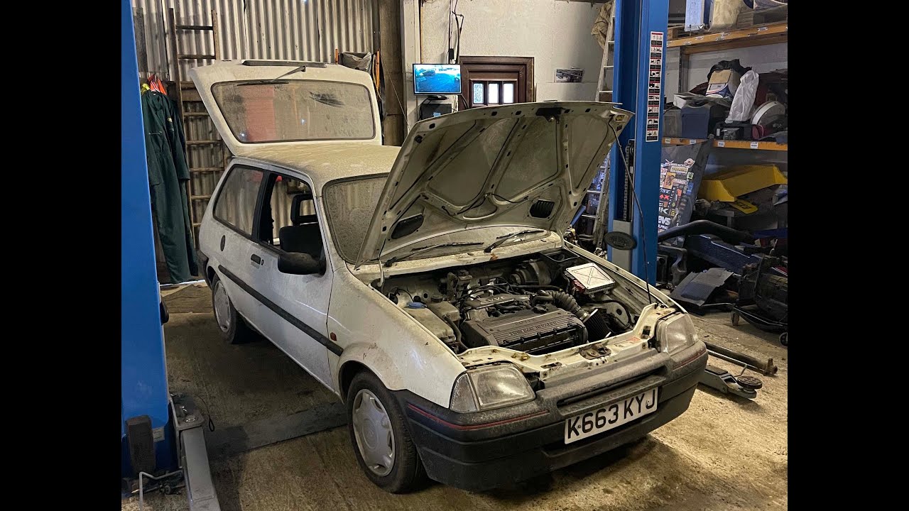 Part 1 - Rover Metro VVC Barn extraction and begin stripping out the Engine ready for TURBO POWER!!!