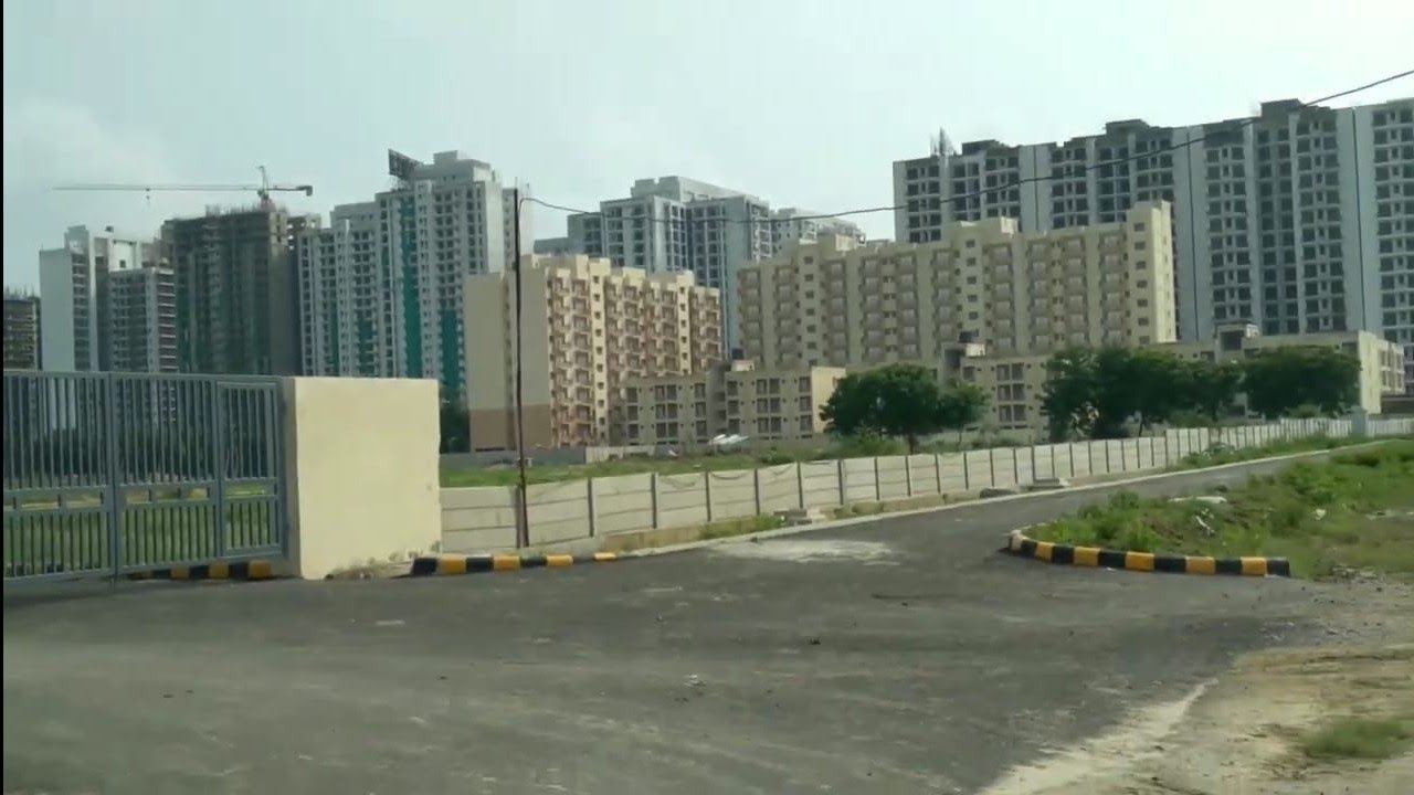 BUY COMMERCIAL RESIDENTIAL NAGAR NIGAM PLOTS NEAR SHAHEEDPATH, LUCKNOW / CALL ME 9140380743