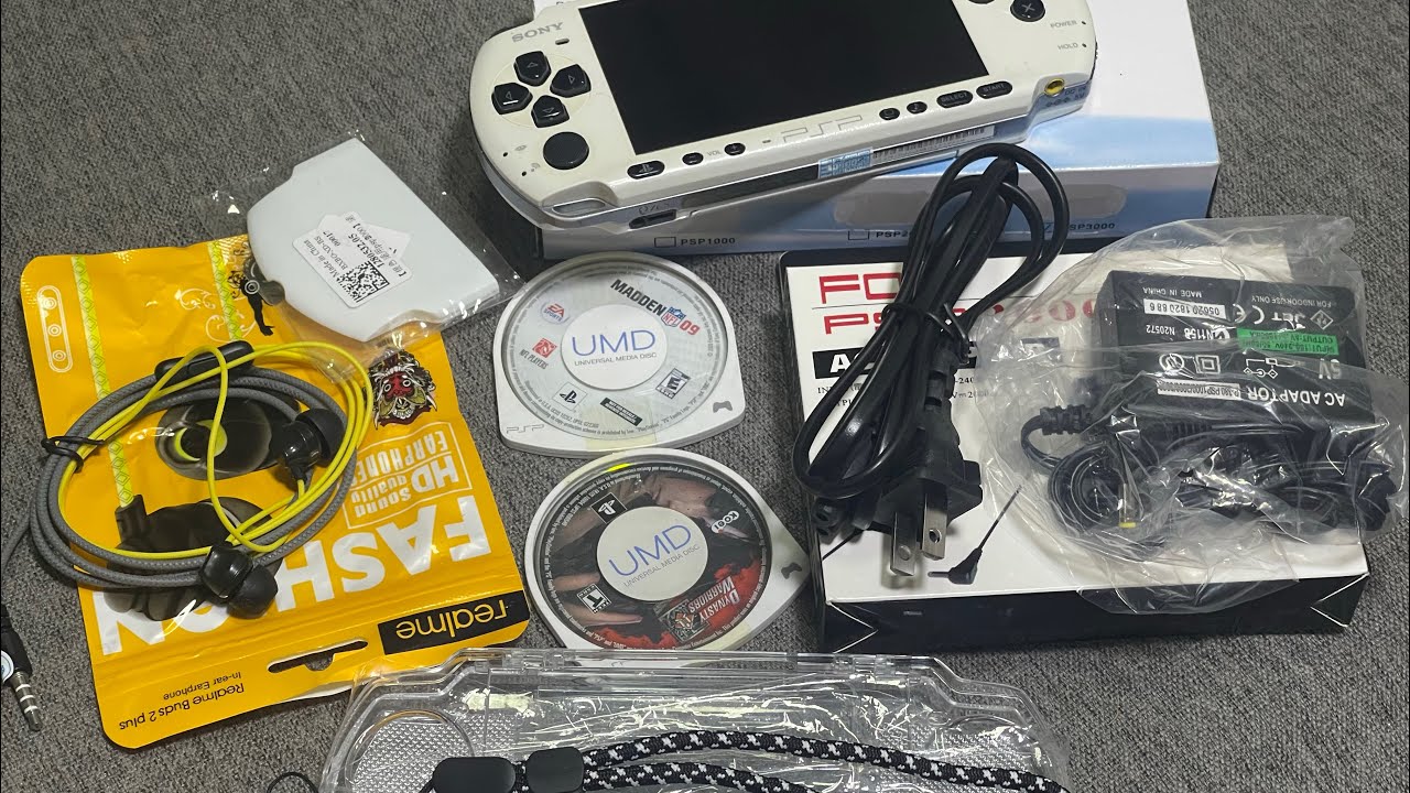PSP SLIM 3004 White Black (6.61 PRO-C)