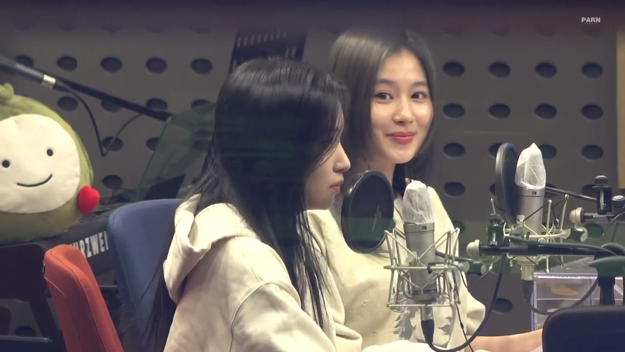 TWICE(트와이스) SANA MINA KBS RADIO '볼륨을 높여요' Cut