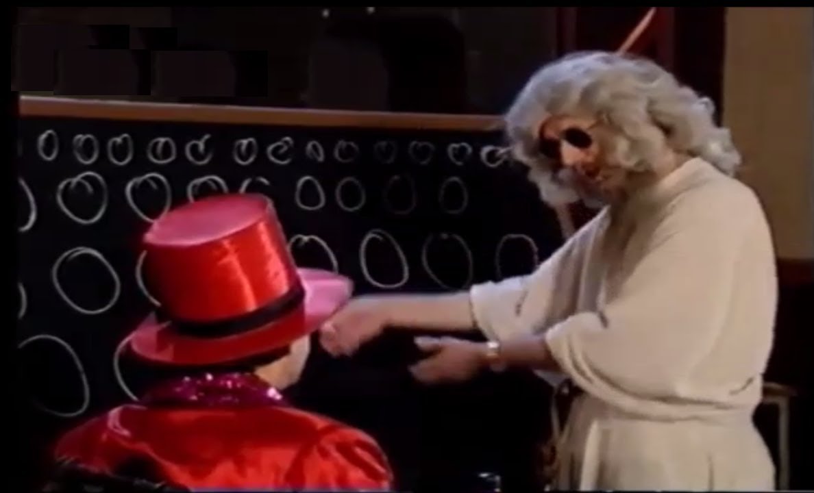 Μάθημα εξουσίας - Άκης Πάνου
