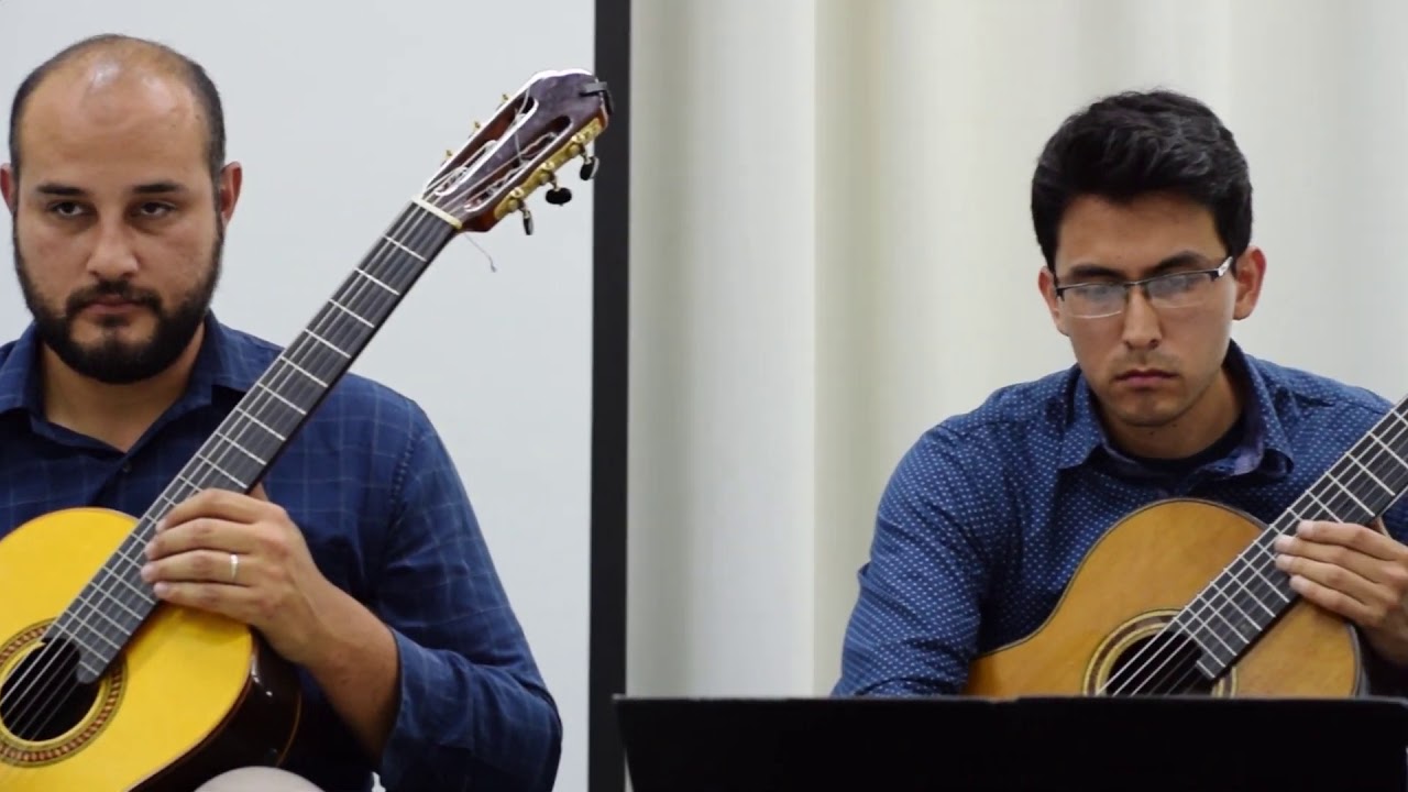 Ensamble Clásico de Guitarras UV - Huapango de Moncayo (concierto didáctico)