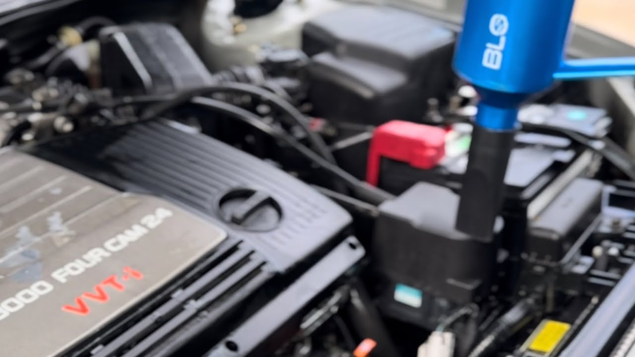 Detailing An Engine Bay 