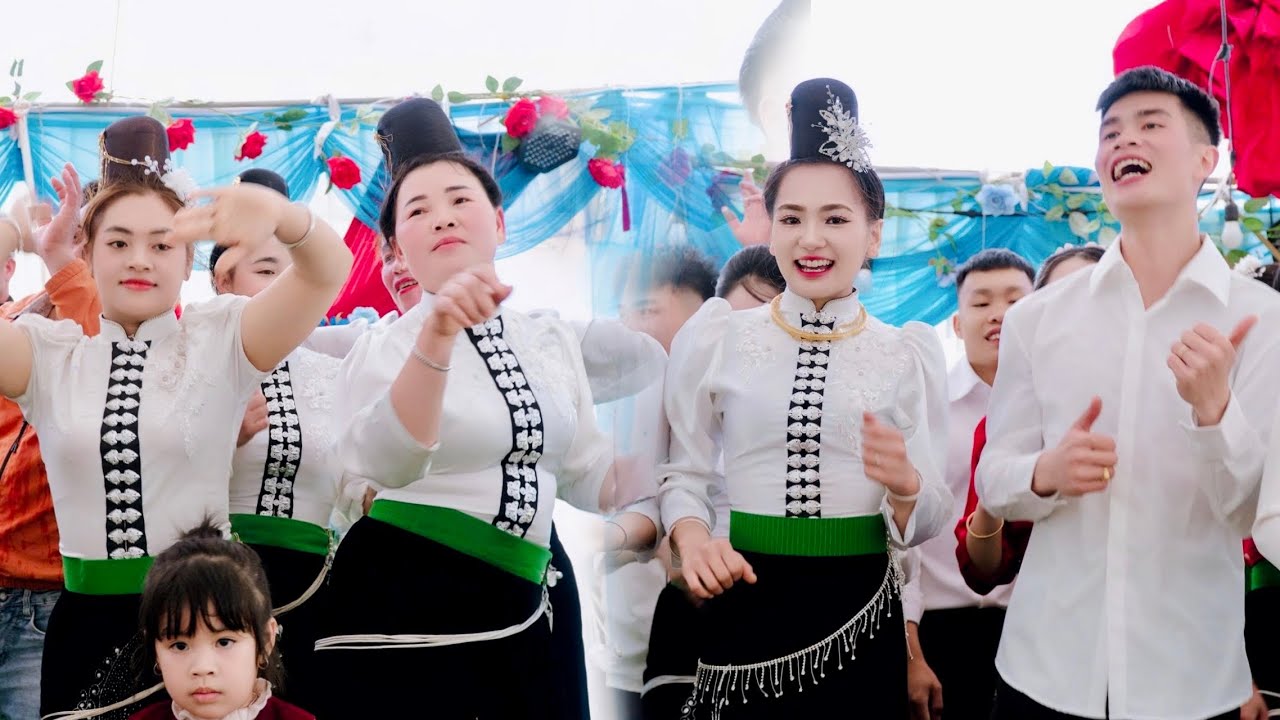 NHẢY QUÁ CĂNG ĐÁM CƯỚI VĂN HOÀN & THANH THÚY “ NHẤT CHỊ EM BẢN CÒNG QUÁ LÀ NHẢY SƯỚNG 