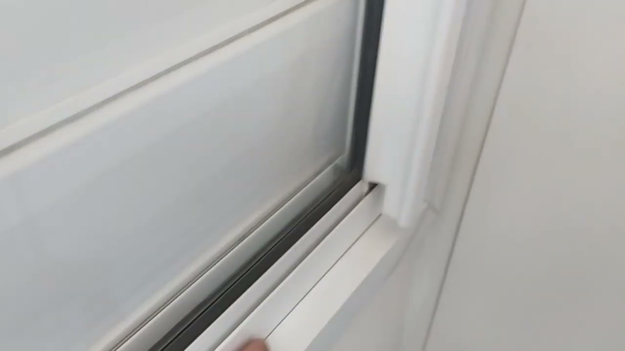 Tela mosquiteira para janelas de apartamento tipo externa, instalada na VL Nova Cachoeirinha.