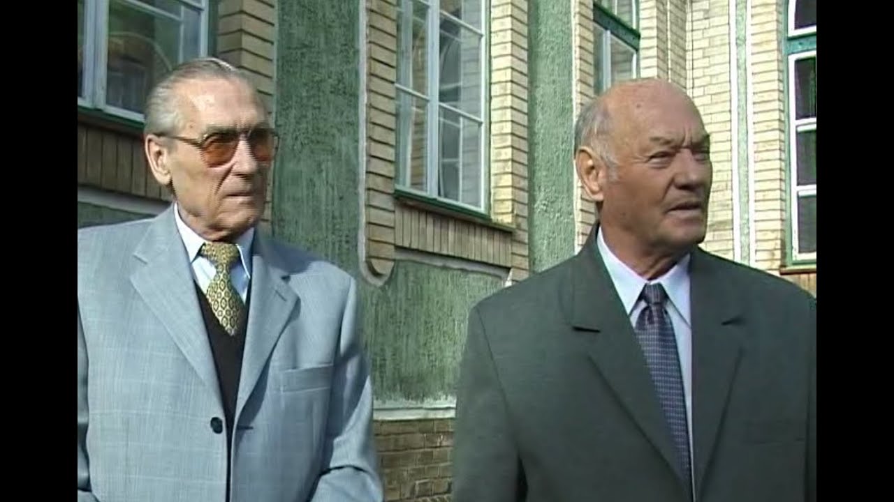 Grosics Gyula és Buzánszky Jenő Szigetváron. 2002.