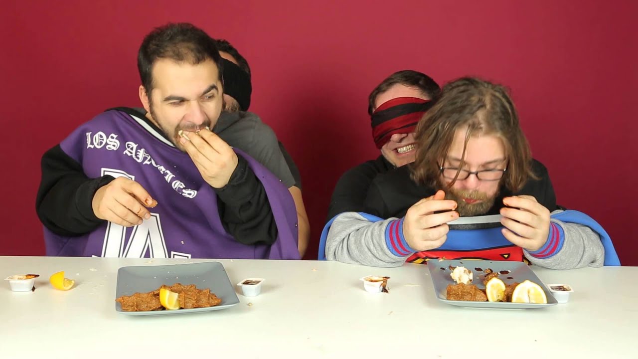 Çiğ Köfte Yedirme Yarışması - Eğlenceli Oyun