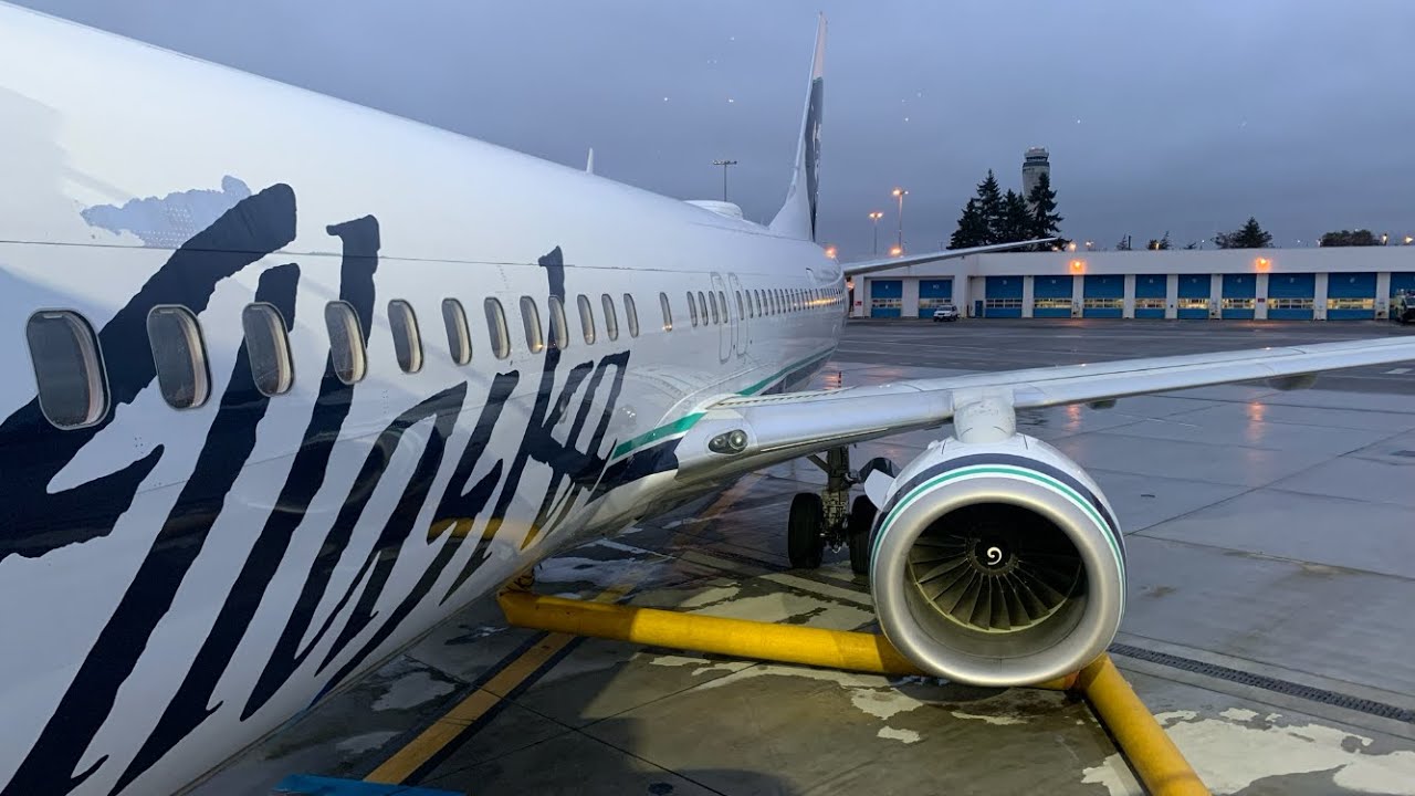 Alaska Airlines Boeing 737-900 Flight From Seattle to Kansas City