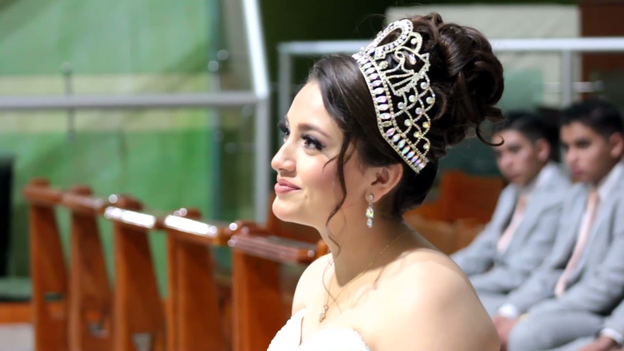 Hermosa misa de XV años