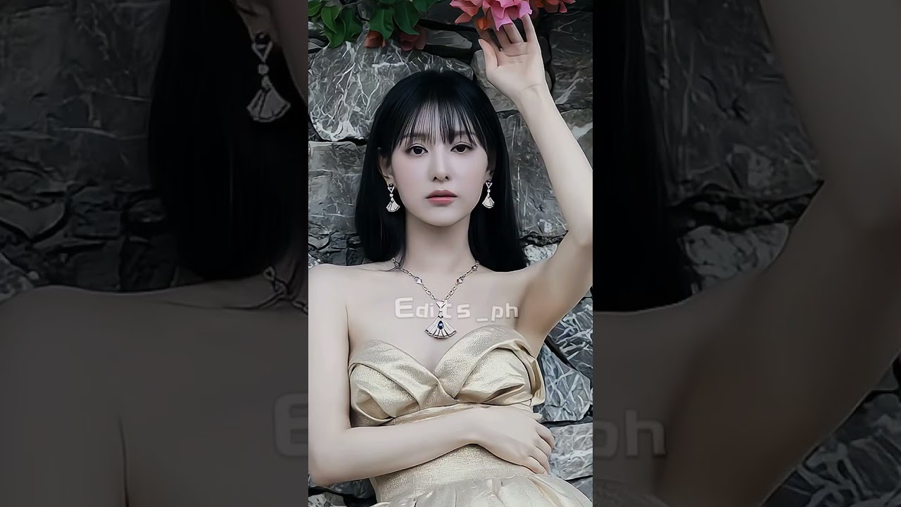 Flaunt it, queen. You're too hot to handle. 🫦🔥 #KimJiWon #queenoftears #bvlgari