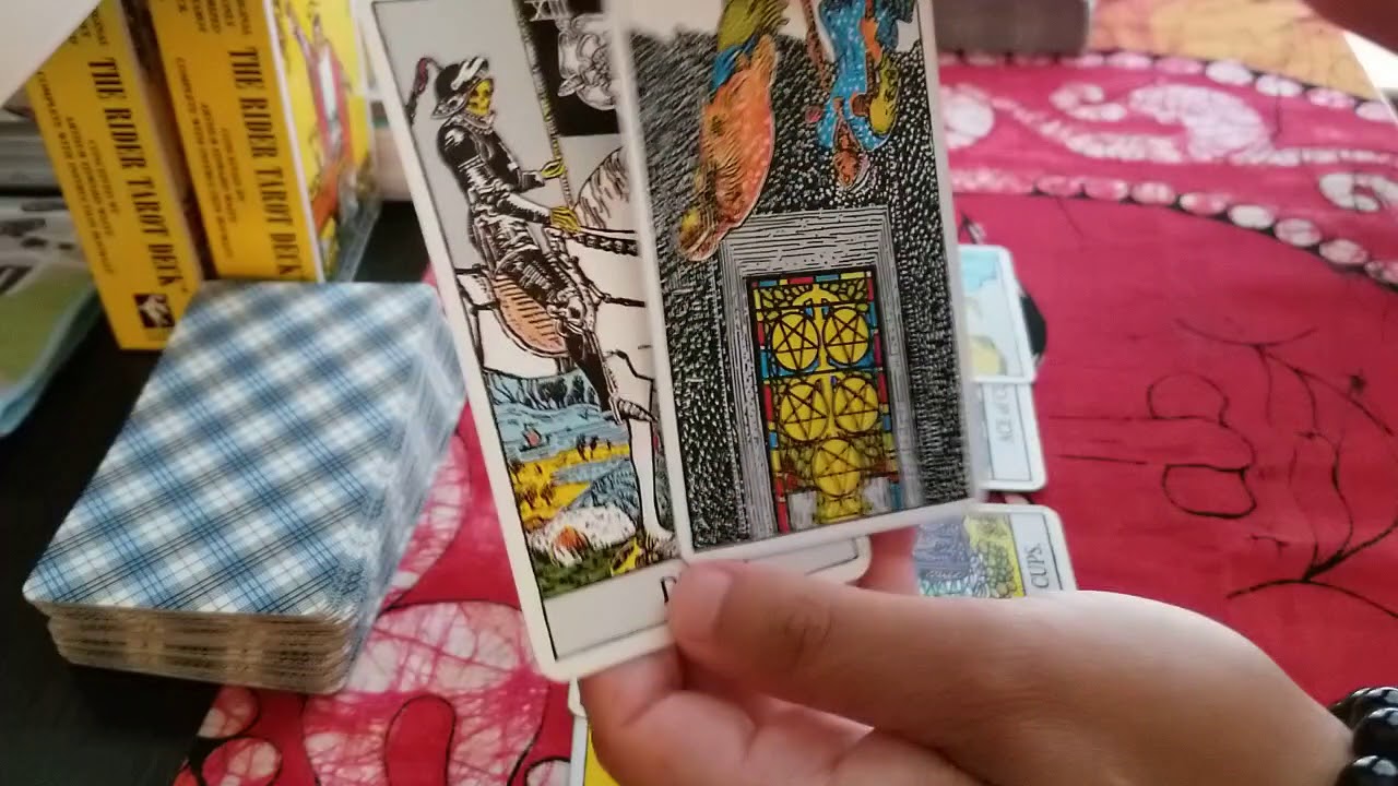 Capricorn - June 2018 - They want you too! - Love reading