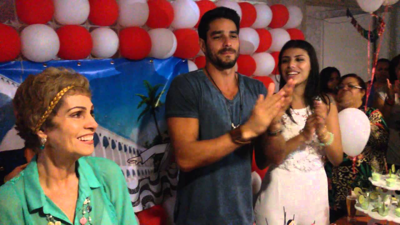 Hora do Parabéns :)