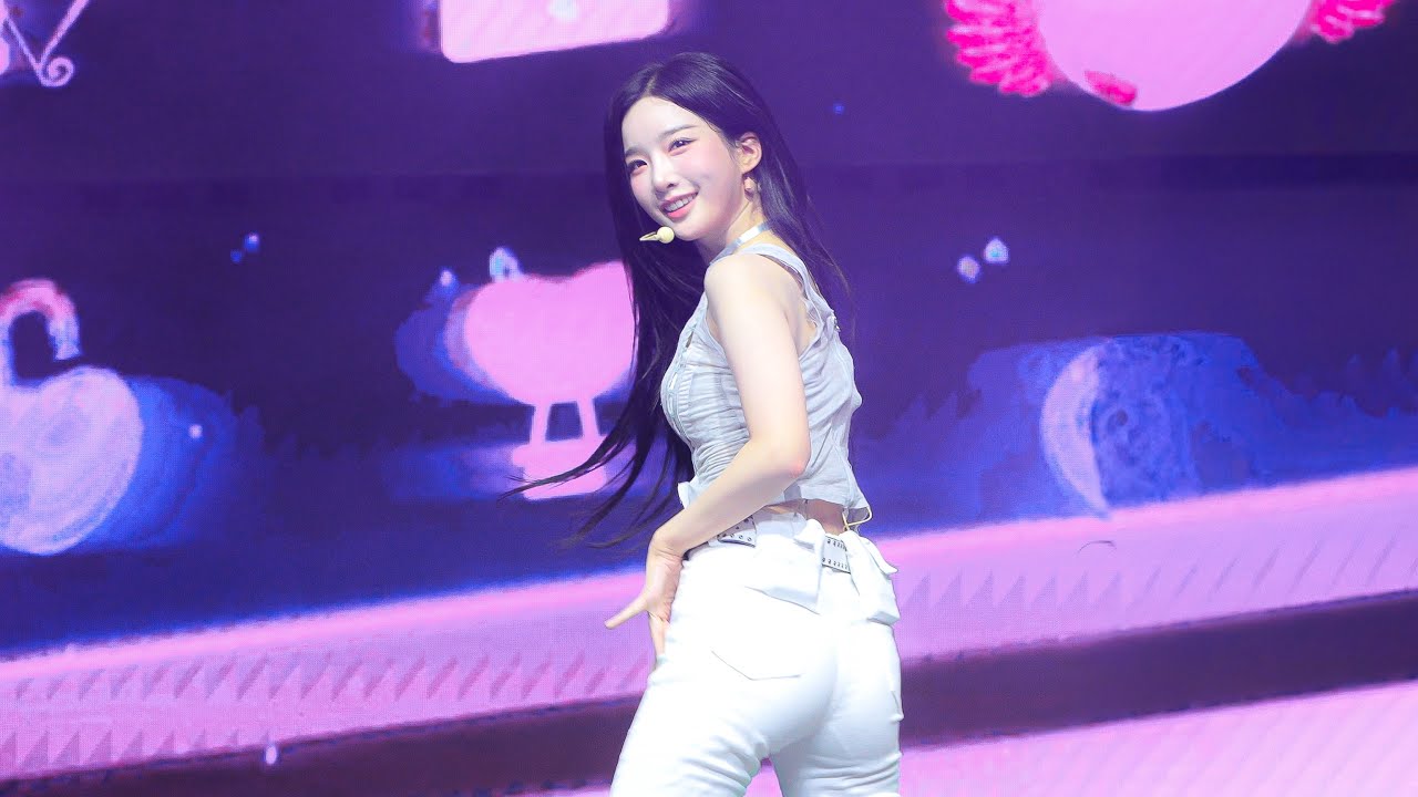 251011 김유연 Love2Love 직캠 tripleS Alphie World Tour in Seoul