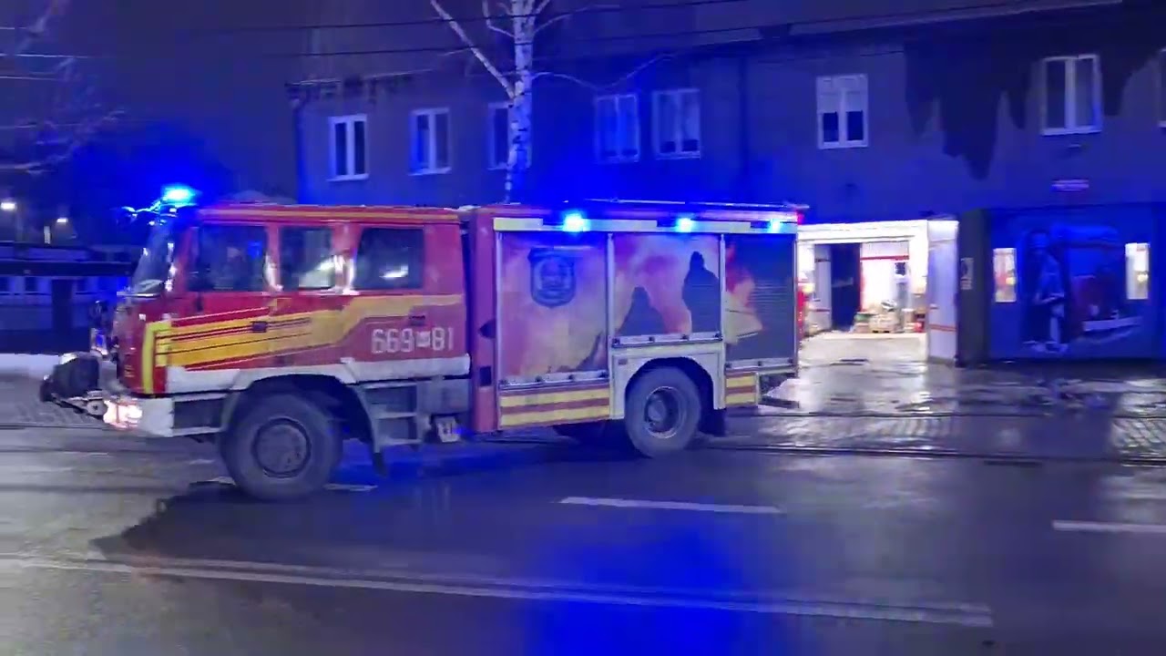 Wyjazd alarmowy 669M81 z OSP Ożarów Mazowiecki do poźaru mieszkania
