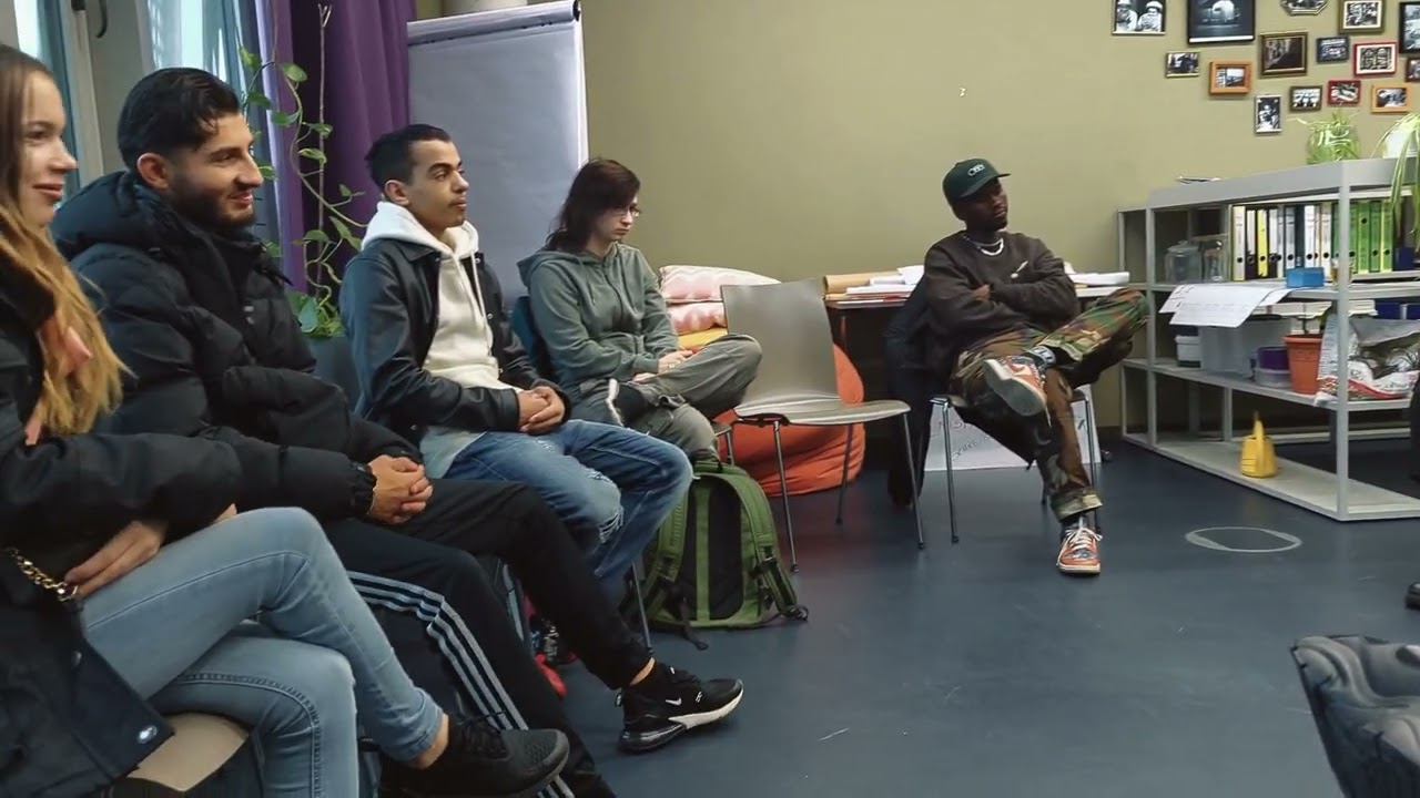 Eine Diskriminierung kommt selten allein - Jugendversammlung im SOS-Kinderdorf Berlin