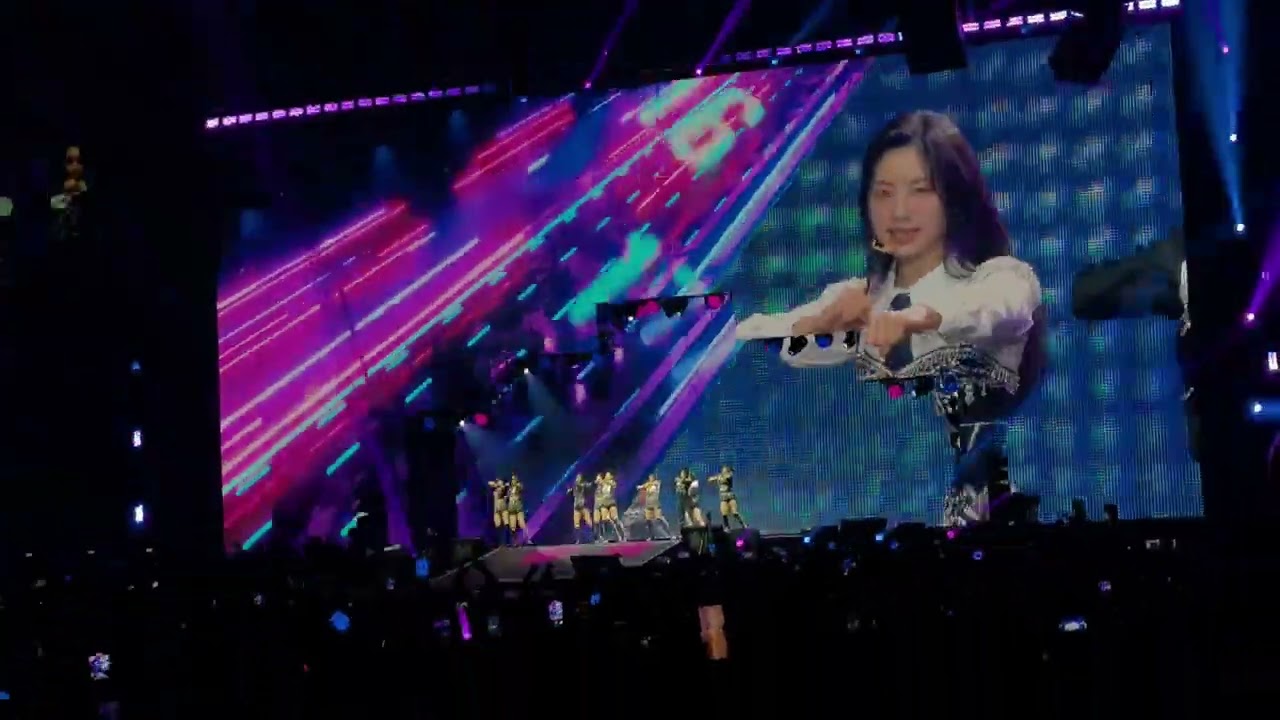 2023.09.12 TWICE PARIS CONCERT