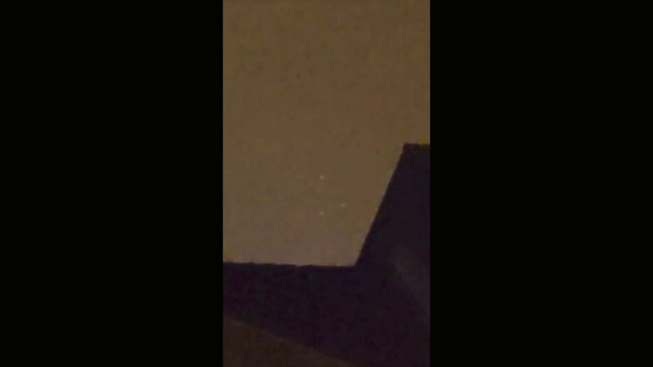 Discreet triangular formation #UAP #UFO