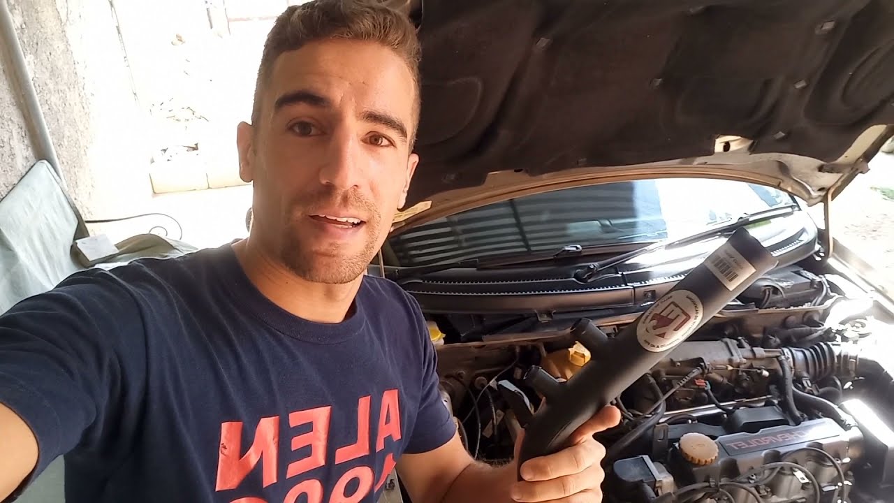 Como reemplazar el tubo del sistema de refrigeración Chevrolet corsa
