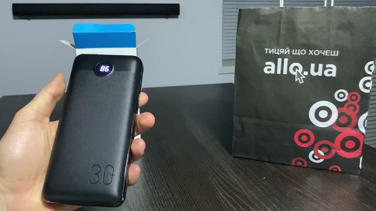 Повербанк VEGER V3008 30000mAh 20W чорний