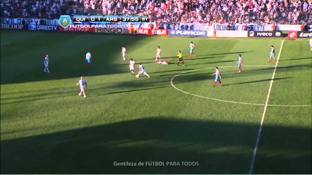 Atajada de Peratta a Furch. Quilmes 0 Arsenal 1. Torneo Inicial 2013. Fecha 6. F&uacute;tbol Para Todos.