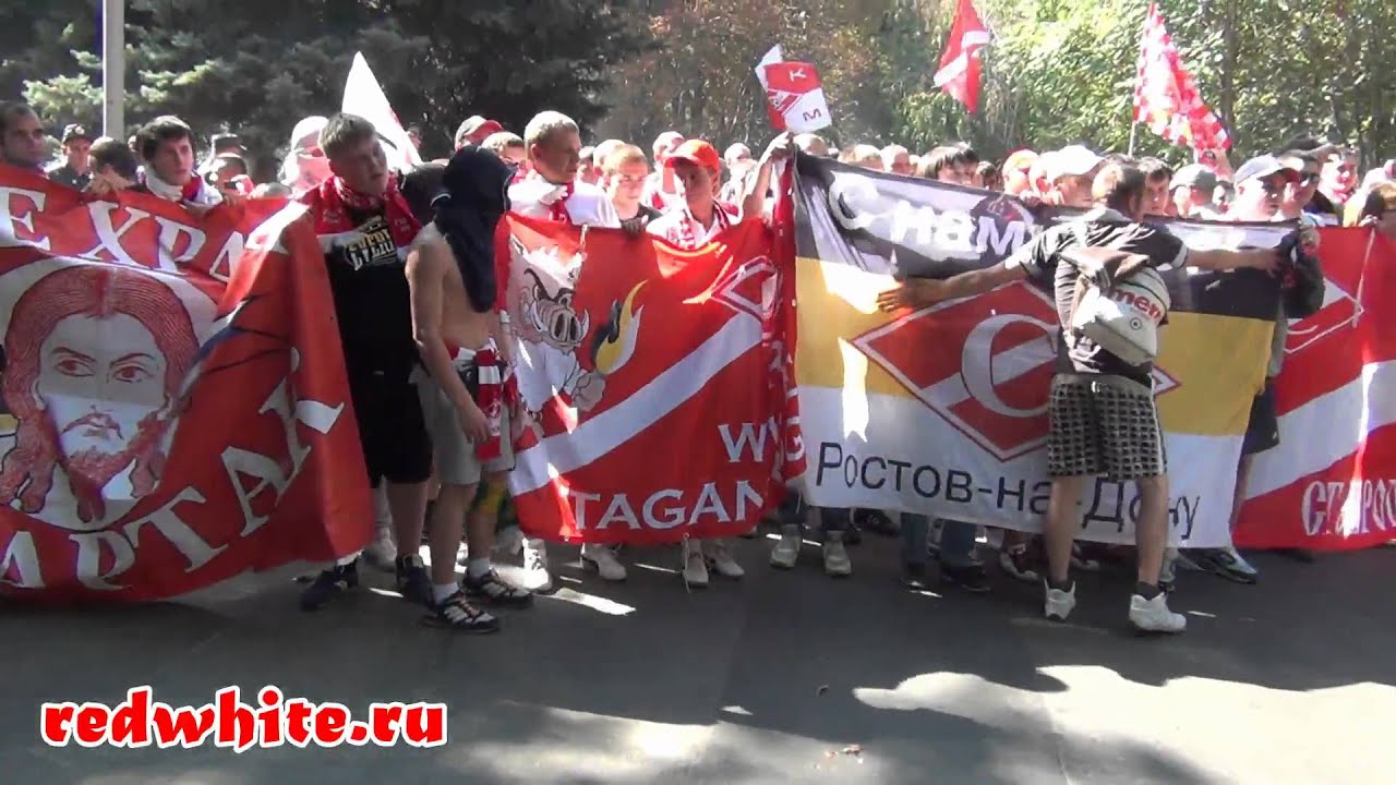 Проход фанатов Спартака в Краснодаре