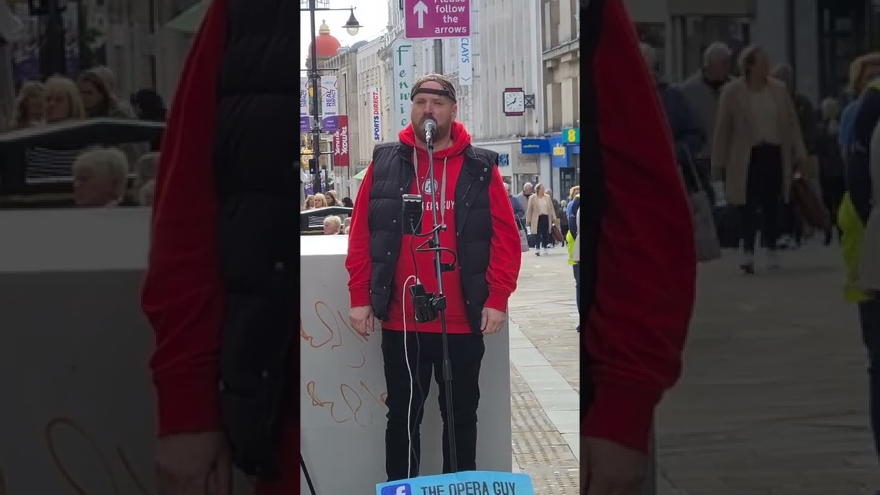 The Opera Guy - The Prayer - Northumberland Street Newcastle - 24/09/2022