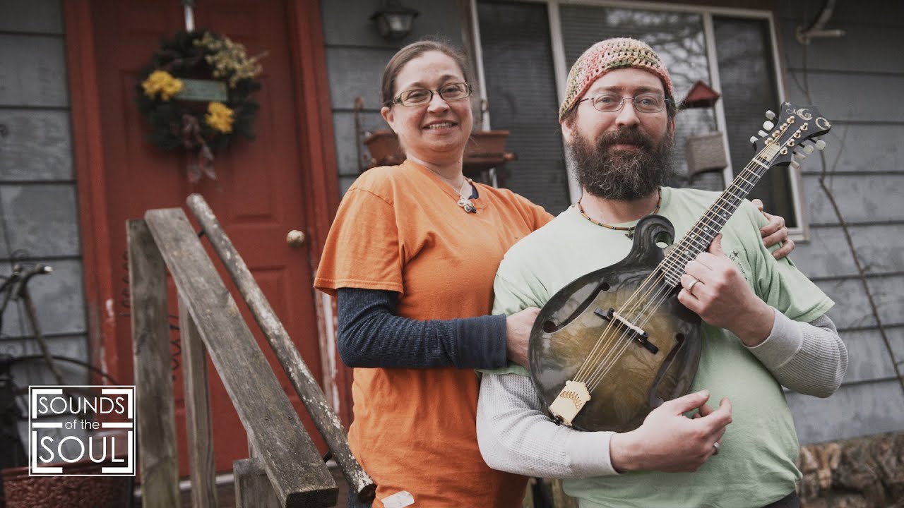 Making Trees Talk - Moon Beam Mandolins | Sounds of the Soul