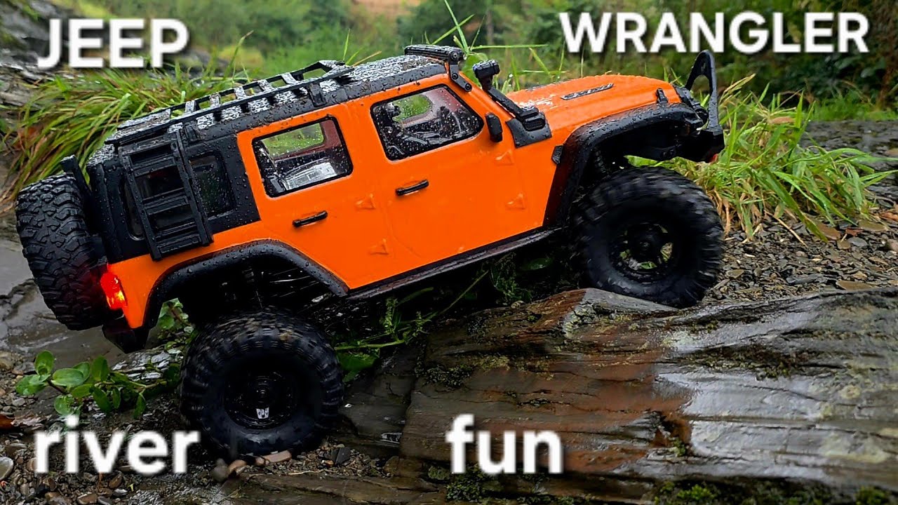 HB R1012 JEEP WRANGLER  - messing around by the river 