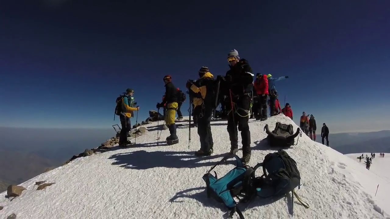 Elbrus cu Altitude Expeditions Team