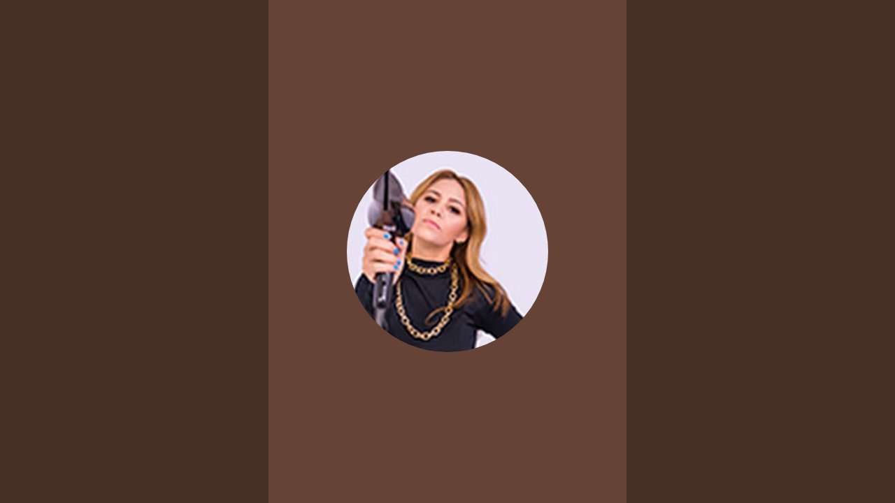 A ESCOVA é o primeiro PILAR , para o SUCESSO na ÁREA da BELEZA .