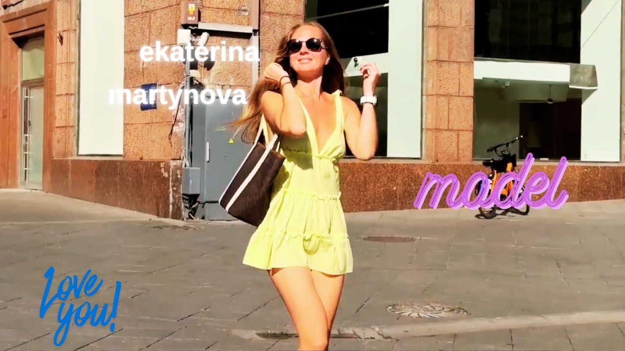 Moscow Streets #russiangirl #girl #fashion #longlegs #mini #dress #shortskirt