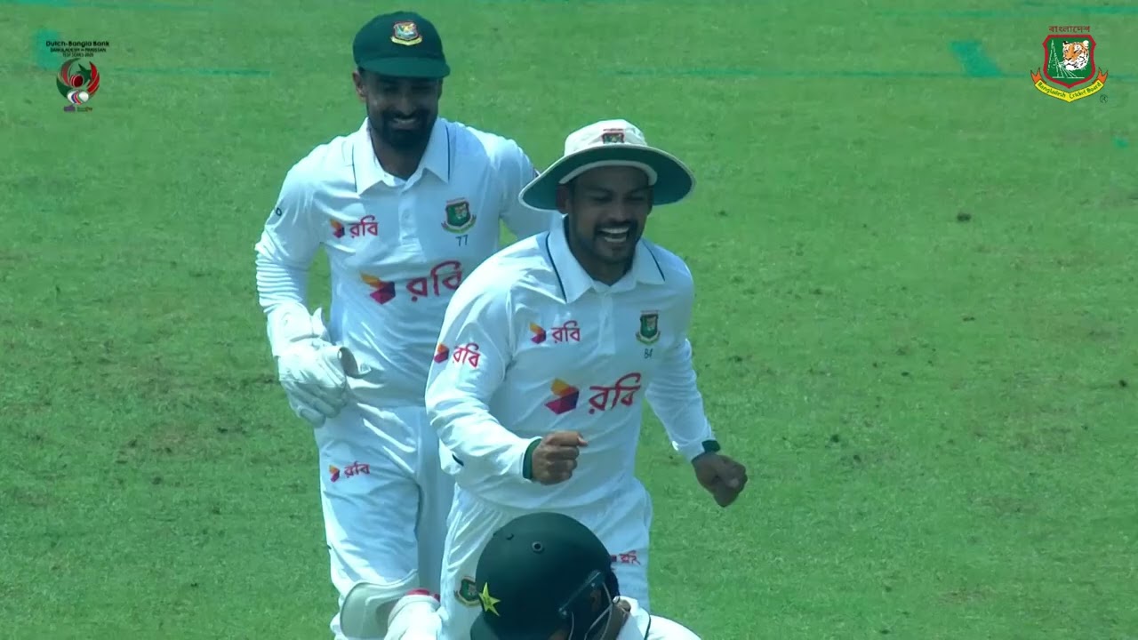Game-changing moment 🚨 Nahid Rana delivers, and Babar Azam walks back.