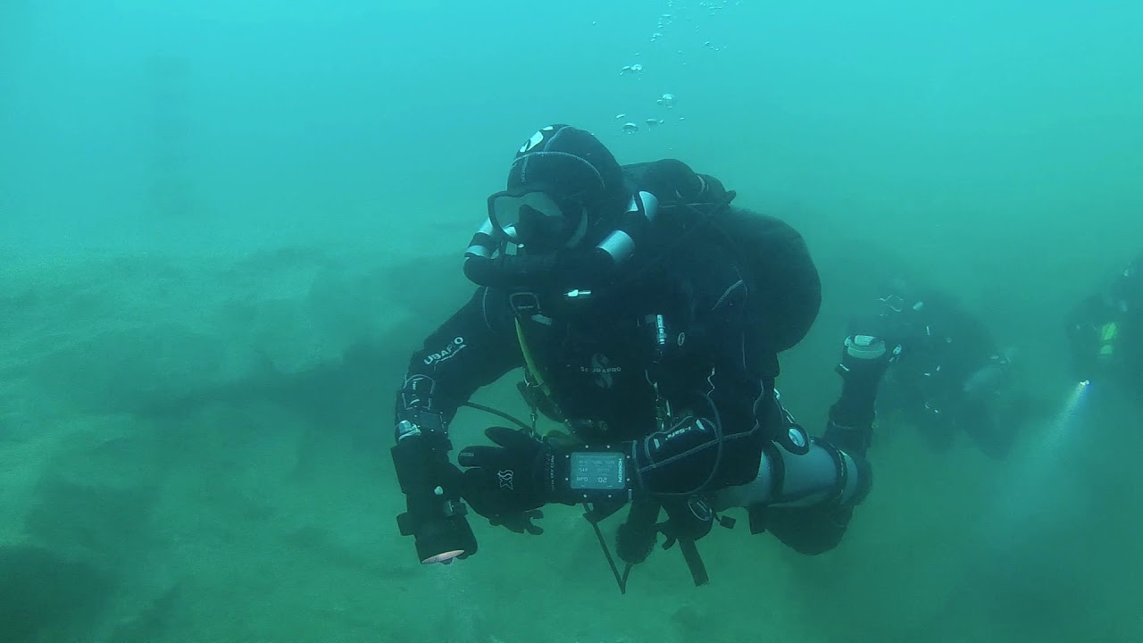 Diving with a group of new Mares Horizon rebreathers!